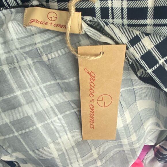 Grace & Emma Black/White Plaid Open Front Cardigan - Picture 4 of 4